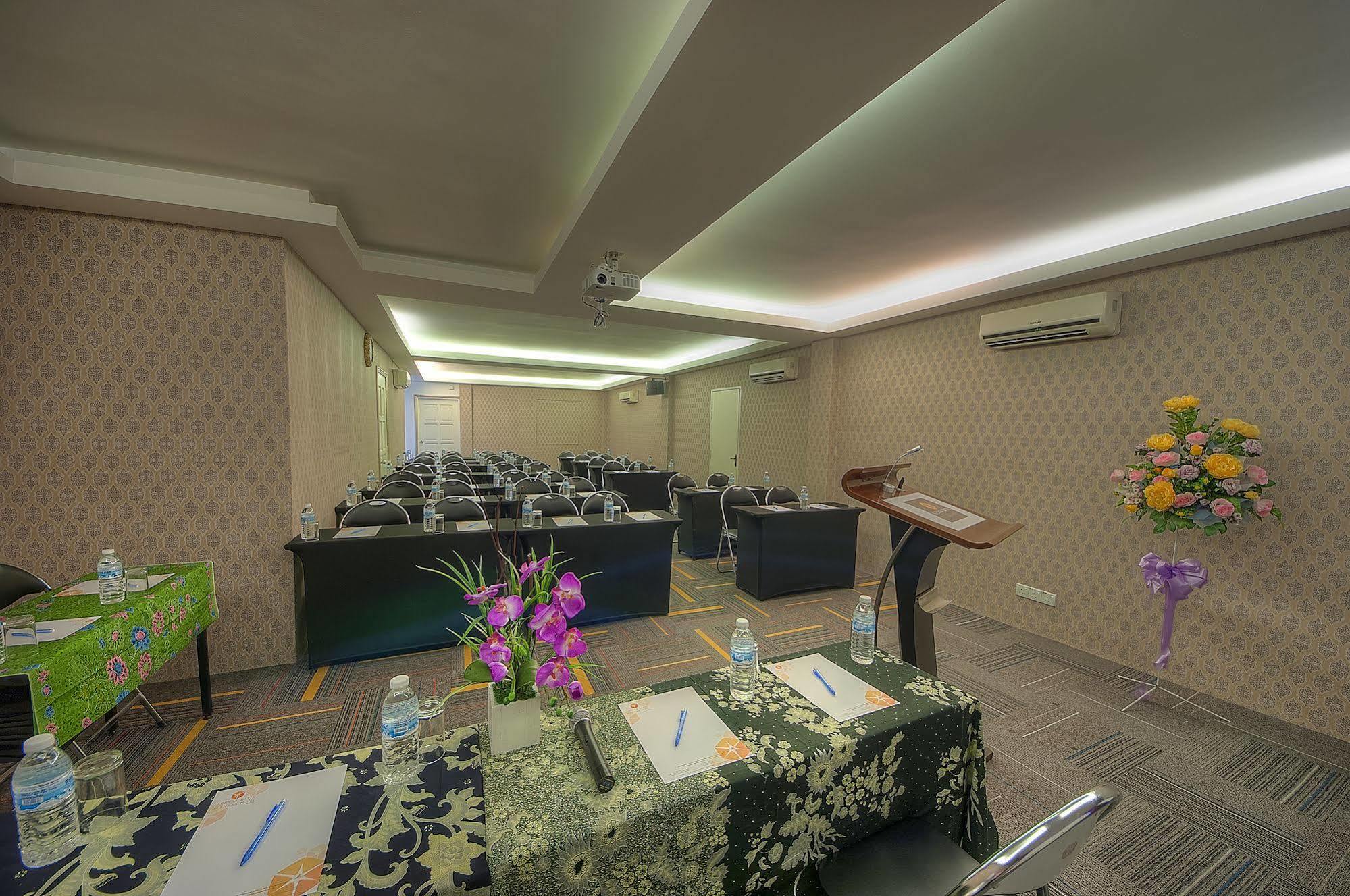 Arenaa Batik Boutique Hotell Kuantan Eksteriør bilde